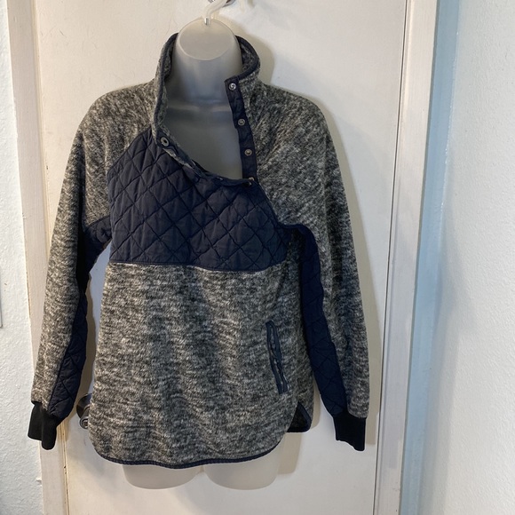 Abercrombie and Fitch Quilted Heathered Gray Black/Navy Pullover Fleece Size S - Picture 4 of 11